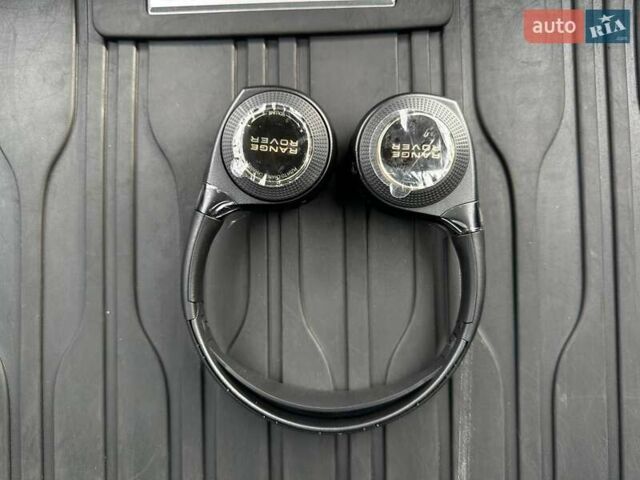 Белый Ленд Ровер Рендж Ровер Велар, объемом двигателя 2.99 л и пробегом 106 тыс. км за 43900 $, фото 32 на Automoto.ua