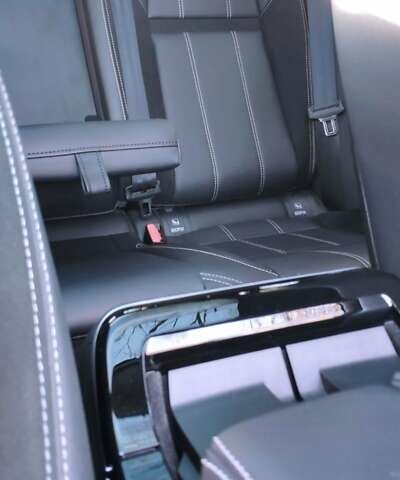 Белый Ленд Ровер Рендж Ровер Велар, объемом двигателя 3 л и пробегом 33 тыс. км за 42300 $, фото 26 на Automoto.ua