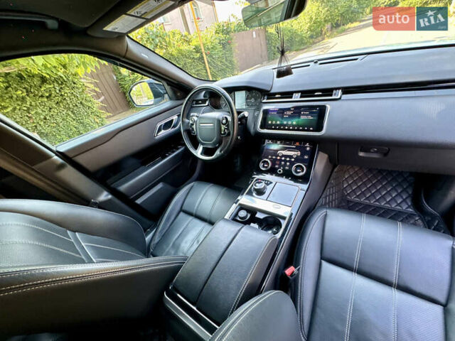 Белый Ленд Ровер Рендж Ровер Велар, объемом двигателя 2 л и пробегом 124 тыс. км за 32300 $, фото 16 на Automoto.ua