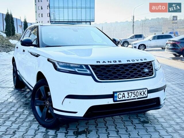 Белый Ленд Ровер Рендж Ровер Велар, объемом двигателя 2 л и пробегом 134 тыс. км за 29999 $, фото 4 на Automoto.ua