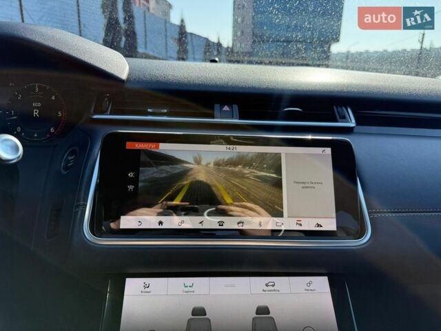 Белый Ленд Ровер Рендж Ровер Велар, объемом двигателя 2 л и пробегом 134 тыс. км за 29999 $, фото 95 на Automoto.ua