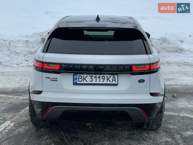 Белый Ленд Ровер Рендж Ровер Велар, объемом двигателя 2 л и пробегом 155 тыс. км за 29500 $, фото 13 на Automoto.ua