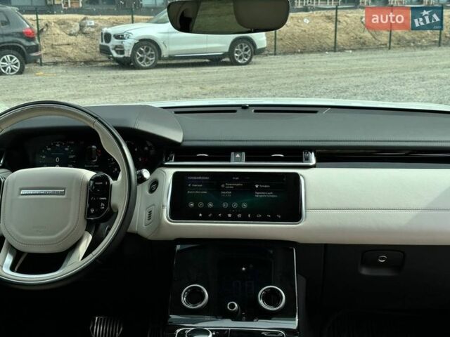 Белый Ленд Ровер Рендж Ровер Велар, объемом двигателя 2.99 л и пробегом 106 тыс. км за 39900 $, фото 13 на Automoto.ua