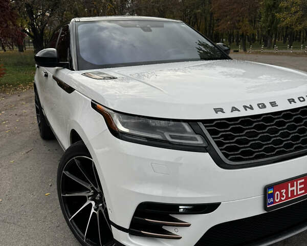 Белый Ленд Ровер Рендж Ровер Велар, объемом двигателя 0 л и пробегом 180 тыс. км за 29000 $, фото 5 на Automoto.ua