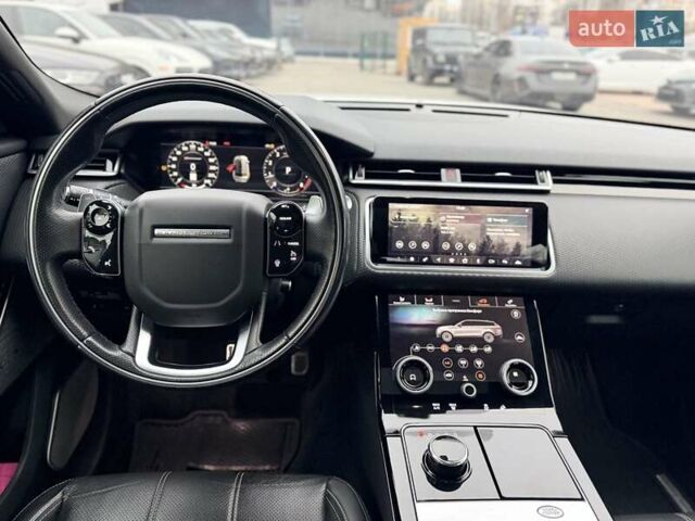 Білий Ленд Ровер Рендж Ровер Велар, об'ємом двигуна 2 л та пробігом 208 тис. км за 29999 $, фото 23 на Automoto.ua