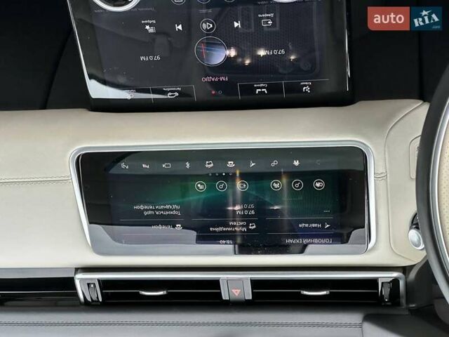 Белый Ленд Ровер Рендж Ровер Велар, объемом двигателя 2.99 л и пробегом 106 тыс. км за 43900 $, фото 25 на Automoto.ua