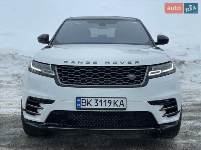 Белый Ленд Ровер Рендж Ровер Велар, объемом двигателя 2 л и пробегом 155 тыс. км за 29500 $, фото 4 на Automoto.ua