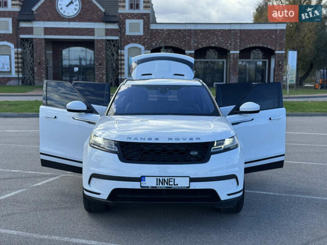 Белый Ленд Ровер Рендж Ровер Велар, объемом двигателя 2 л и пробегом 188 тыс. км за 28700 $, фото 13 на Automoto.ua