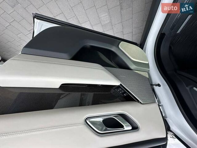 Белый Ленд Ровер Рендж Ровер Велар, объемом двигателя 2.99 л и пробегом 106 тыс. км за 43900 $, фото 40 на Automoto.ua