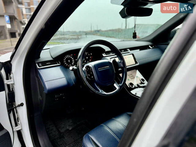 Белый Ленд Ровер Рендж Ровер Велар, объемом двигателя 2 л и пробегом 134 тыс. км за 29500 $, фото 48 на Automoto.ua