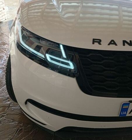 Белый Ленд Ровер Рендж Ровер Велар, объемом двигателя 2 л и пробегом 109 тыс. км за 31000 $, фото 38 на Automoto.ua