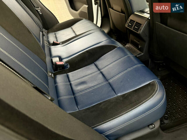 Белый Ленд Ровер Рендж Ровер Велар, объемом двигателя 2 л и пробегом 134 тыс. км за 33999 $, фото 67 на Automoto.ua