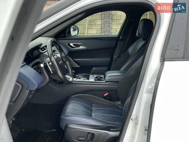 Белый Ленд Ровер Рендж Ровер Велар, объемом двигателя 2 л и пробегом 155 тыс. км за 29500 $, фото 20 на Automoto.ua