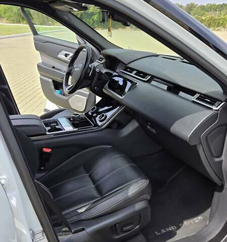 Белый Ленд Ровер Рендж Ровер Велар, объемом двигателя 3 л и пробегом 95 тыс. км за 39500 $, фото 27 на Automoto.ua