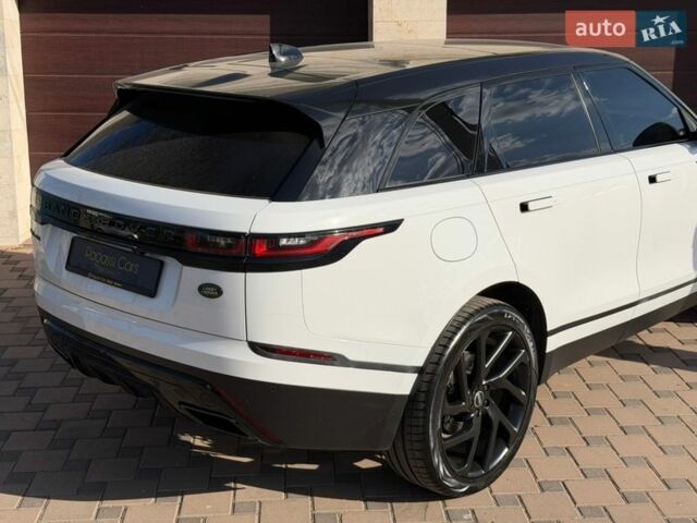 Белый Ленд Ровер Рендж Ровер Велар, объемом двигателя 2 л и пробегом 90 тыс. км за 33900 $, фото 7 на Automoto.ua