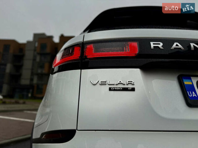 Білий Ленд Ровер Рендж Ровер Велар, об'ємом двигуна 2 л та пробігом 134 тис. км за 29999 $, фото 40 на Automoto.ua