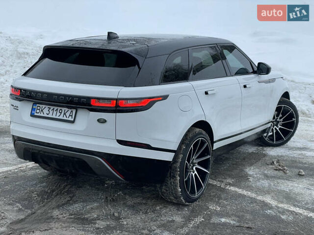 Белый Ленд Ровер Рендж Ровер Велар, объемом двигателя 2 л и пробегом 155 тыс. км за 29500 $, фото 16 на Automoto.ua