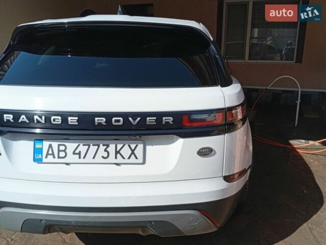 Белый Ленд Ровер Рендж Ровер Велар, объемом двигателя 2 л и пробегом 109 тыс. км за 31000 $, фото 66 на Automoto.ua