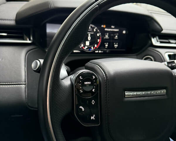 Белый Ленд Ровер Рендж Ровер Велар, объемом двигателя 2 л и пробегом 87 тыс. км за 33300 $, фото 36 на Automoto.ua