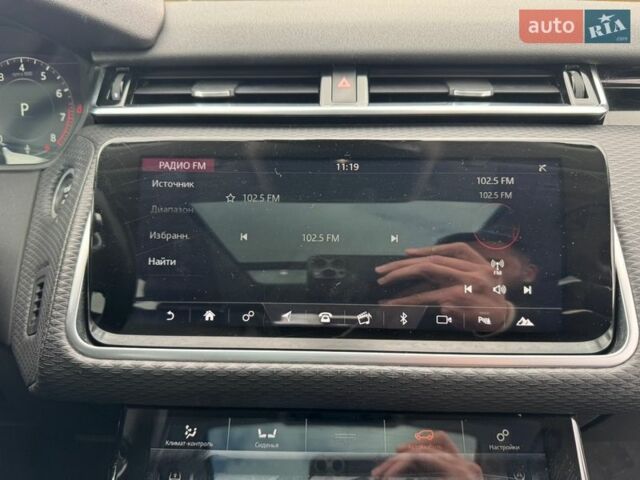 Белый Ленд Ровер Рендж Ровер Велар, объемом двигателя 3 л и пробегом 93 тыс. км за 33000 $, фото 24 на Automoto.ua