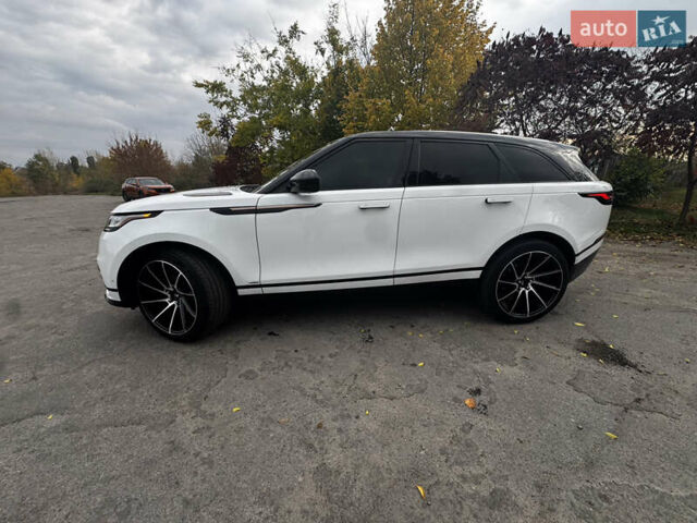 Белый Ленд Ровер Рендж Ровер Велар, объемом двигателя 0 л и пробегом 180 тыс. км за 29000 $, фото 12 на Automoto.ua