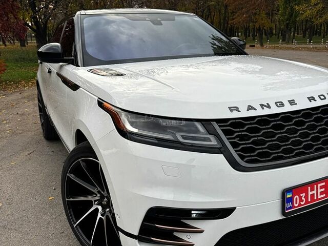 Білий Ленд Ровер Рендж Ровер Велар, об'ємом двигуна 2 л та пробігом 18000 тис. км за 32000 $, фото 5 на Automoto.ua