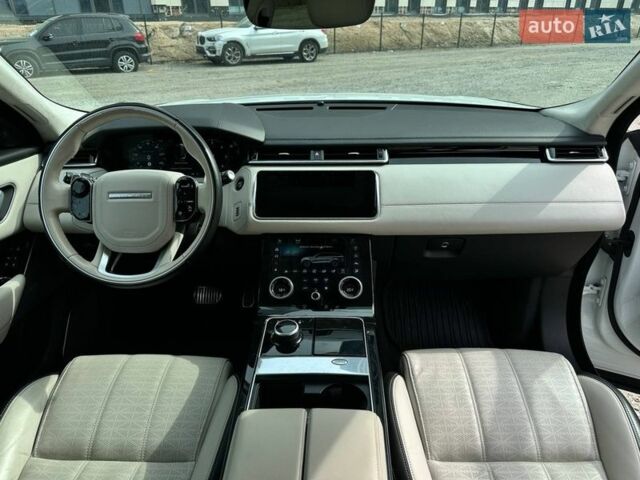 Белый Ленд Ровер Рендж Ровер Велар, объемом двигателя 2.99 л и пробегом 106 тыс. км за 39900 $, фото 12 на Automoto.ua