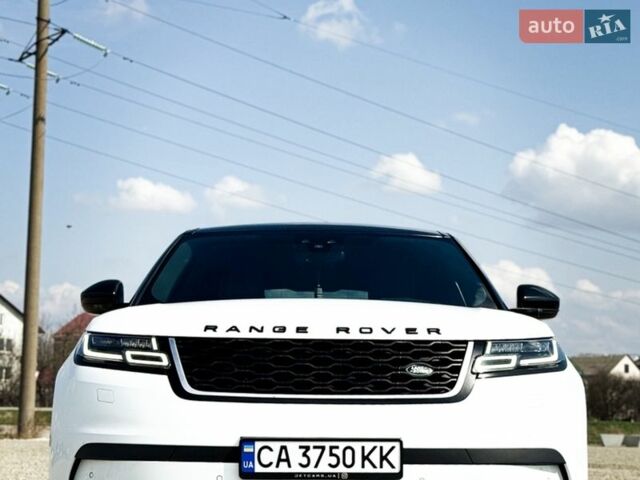 Білий Ленд Ровер Рендж Ровер Велар, об'ємом двигуна 2 л та пробігом 134 тис. км за 28999 $, фото 1 на Automoto.ua