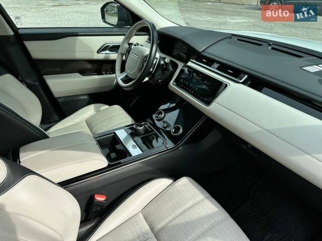 Белый Ленд Ровер Рендж Ровер Велар, объемом двигателя 2.99 л и пробегом 106 тыс. км за 39900 $, фото 14 на Automoto.ua