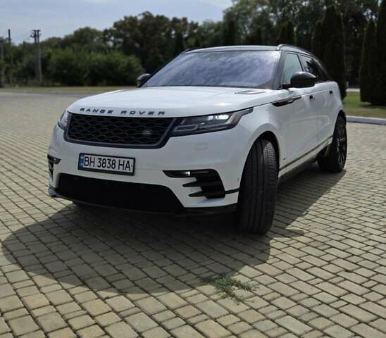 Белый Ленд Ровер Рендж Ровер Велар, объемом двигателя 3 л и пробегом 95 тыс. км за 39500 $, фото 1 на Automoto.ua