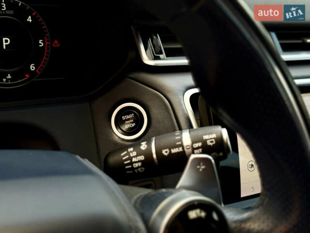 Белый Ленд Ровер Рендж Ровер Велар, объемом двигателя 2 л и пробегом 134 тыс. км за 33999 $, фото 86 на Automoto.ua