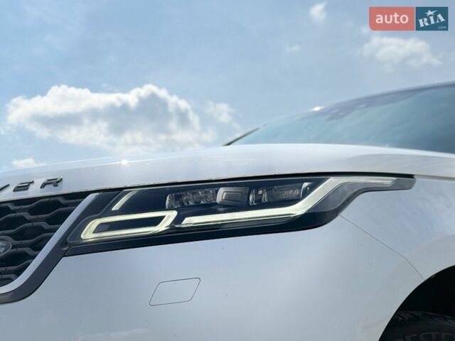 Білий Ленд Ровер Рендж Ровер Велар, об'ємом двигуна 2 л та пробігом 134 тис. км за 28999 $, фото 31 на Automoto.ua