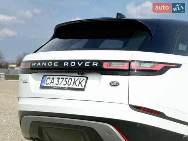 Білий Ленд Ровер Рендж Ровер Велар, об'ємом двигуна 2 л та пробігом 134 тис. км за 28999 $, фото 40 на Automoto.ua