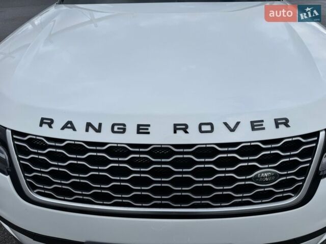 Белый Ленд Ровер Рендж Ровер Велар, объемом двигателя 3 л и пробегом 93 тыс. км за 33000 $, фото 26 на Automoto.ua
