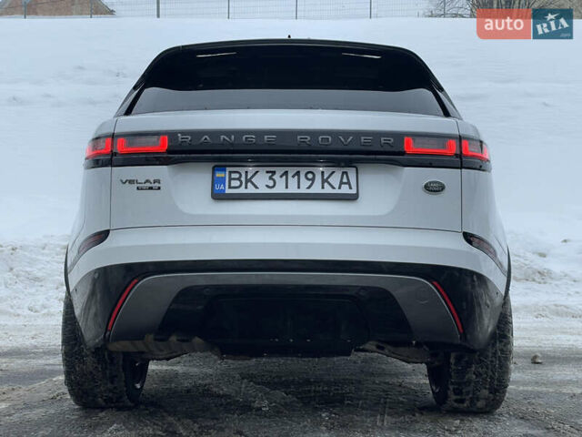 Белый Ленд Ровер Рендж Ровер Велар, объемом двигателя 2 л и пробегом 155 тыс. км за 29500 $, фото 12 на Automoto.ua