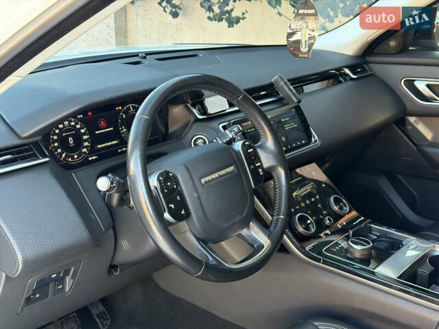 Білий Ленд Ровер Рендж Ровер Велар, об'ємом двигуна 2 л та пробігом 88 тис. км за 35900 $, фото 10 на Automoto.ua