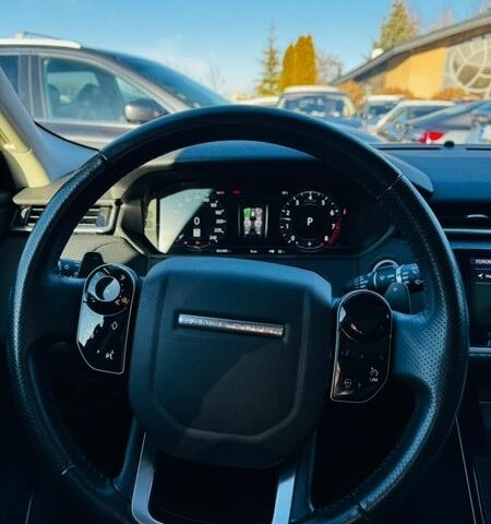 Білий Ленд Ровер Рендж Ровер Велар, об'ємом двигуна 2 л та пробігом 75 тис. км за 34100 $, фото 6 на Automoto.ua