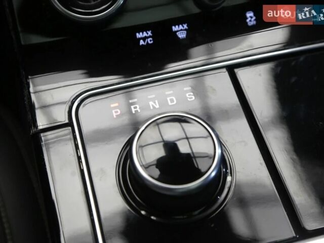 Білий Ленд Ровер Рендж Ровер Велар, об'ємом двигуна 2 л та пробігом 143 тис. км за 33500 $, фото 28 на Automoto.ua