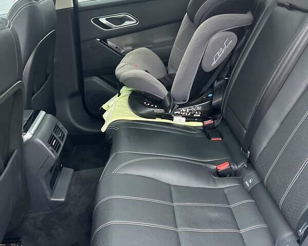 Білий Ленд Ровер Рендж Ровер Велар, об'ємом двигуна 2 л та пробігом 128 тис. км за 42000 $, фото 17 на Automoto.ua