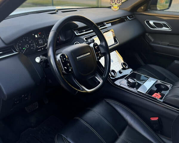 Білий Ленд Ровер Рендж Ровер Велар, об'ємом двигуна 0 л та пробігом 181 тис. км за 28300 $, фото 14 на Automoto.ua