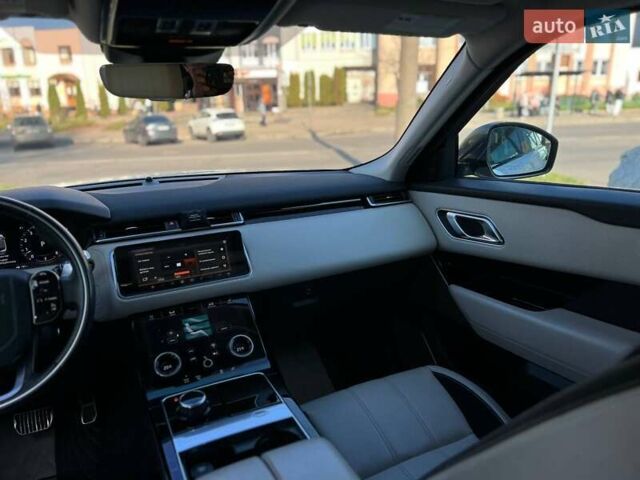 Білий Ленд Ровер Рендж Ровер Велар, об'ємом двигуна 3 л та пробігом 76 тис. км за 35999 $, фото 36 на Automoto.ua