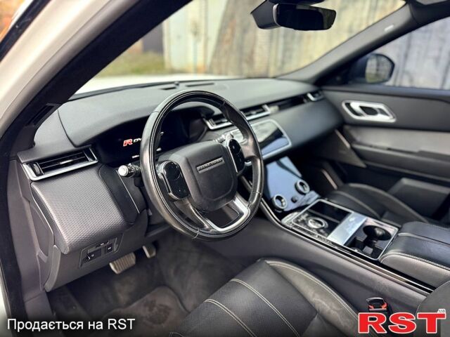 Белый Ленд Ровер Рендж Ровер Велар, объемом двигателя 2 л и пробегом 150 тыс. км за 29900 $, фото 7 на Automoto.ua