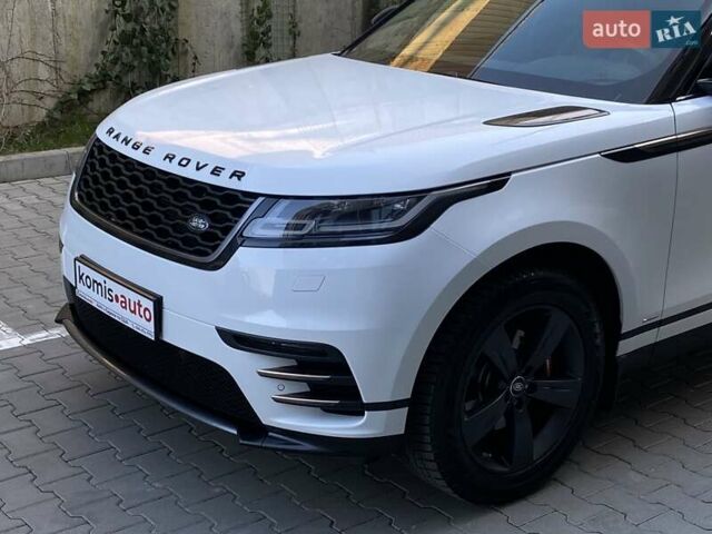 Белый Ленд Ровер Рендж Ровер Велар, объемом двигателя 2 л и пробегом 91 тыс. км за 34999 $, фото 4 на Automoto.ua