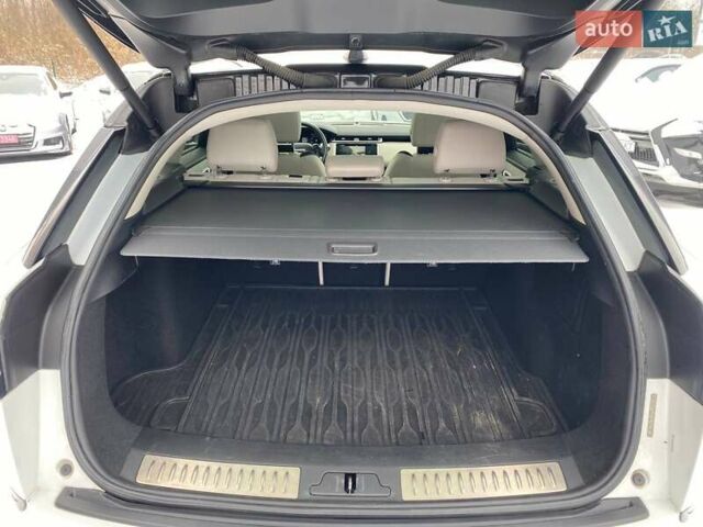 Белый Ленд Ровер Рендж Ровер Велар, объемом двигателя 3 л и пробегом 77 тыс. км за 34900 $, фото 29 на Automoto.ua