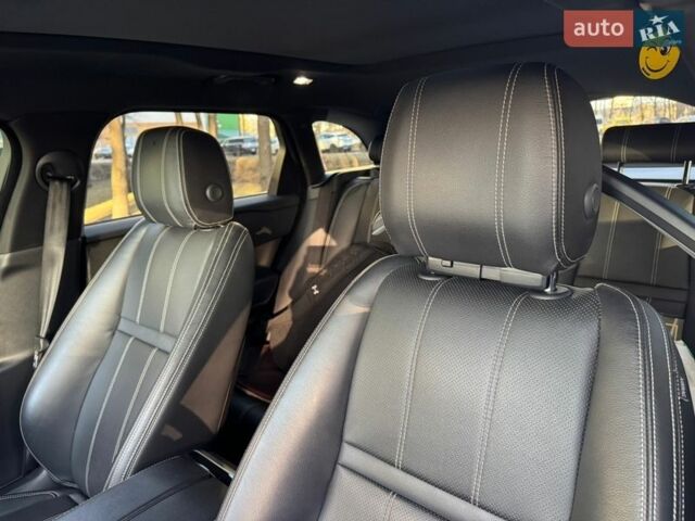 Белый Ленд Ровер Рендж Ровер Велар, объемом двигателя 3 л и пробегом 75 тыс. км за 42500 $, фото 24 на Automoto.ua