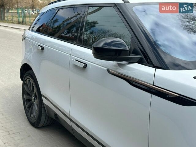 Білий Ленд Ровер Рендж Ровер Велар, об'ємом двигуна 2 л та пробігом 131 тис. км за 32000 $, фото 20 на Automoto.ua