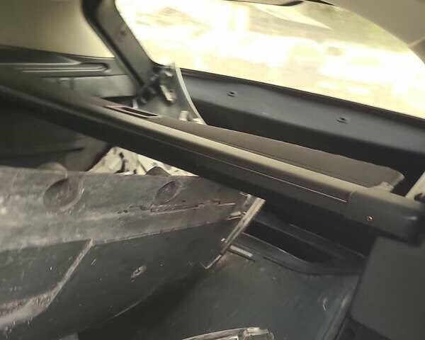 Білий Ленд Ровер Рендж Ровер Велар, об'ємом двигуна 2 л та пробігом 91 тис. км за 26899 $, фото 9 на Automoto.ua