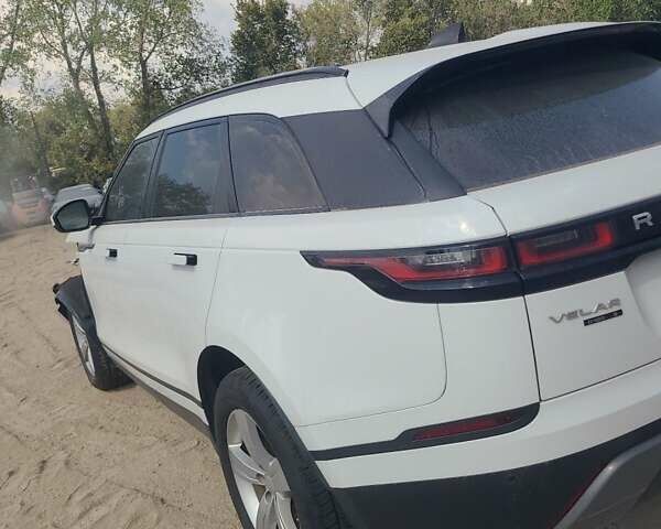 Білий Ленд Ровер Рендж Ровер Велар, об'ємом двигуна 2 л та пробігом 91 тис. км за 26899 $, фото 6 на Automoto.ua