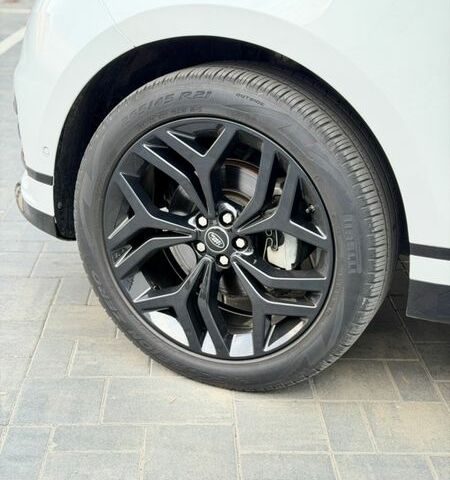 Білий Ленд Ровер Рендж Ровер Велар, об'ємом двигуна 2 л та пробігом 130 тис. км за 32200 $, фото 15 на Automoto.ua