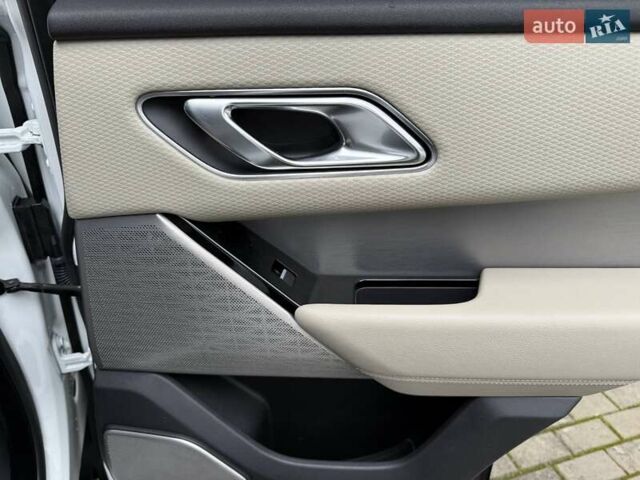 Белый Ленд Ровер Рендж Ровер Велар, объемом двигателя 3 л и пробегом 133 тыс. км за 39500 $, фото 34 на Automoto.ua